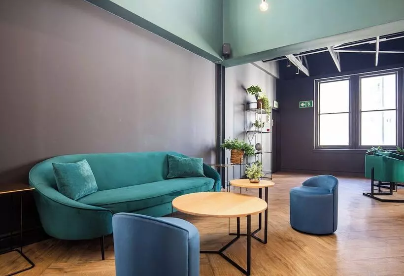 Old Bank Hotel   Lion Roars Hotels & Lodges