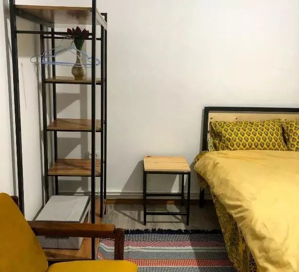 پانسیون Family Guest House