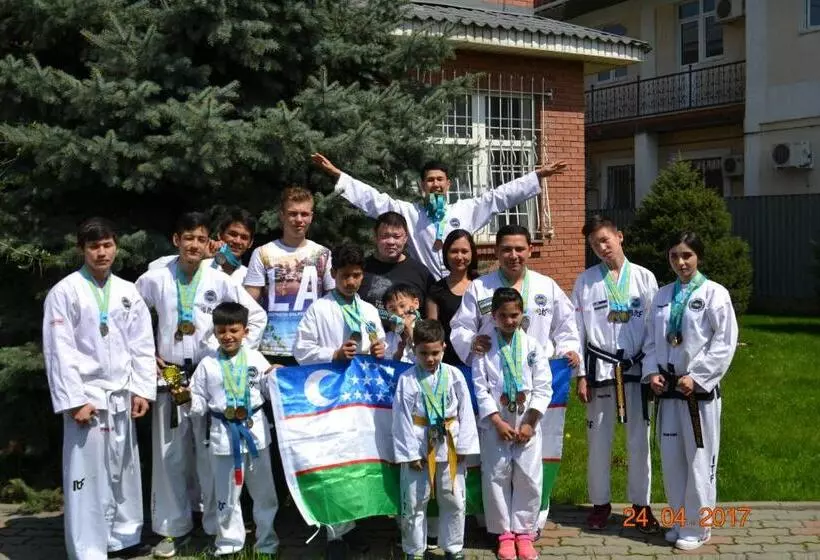 هاستل Interhouse Almaty