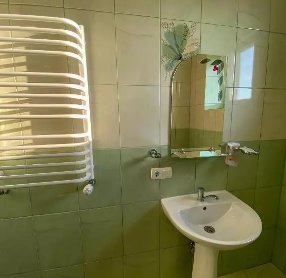 هاستل Trio Hotel Restaurant