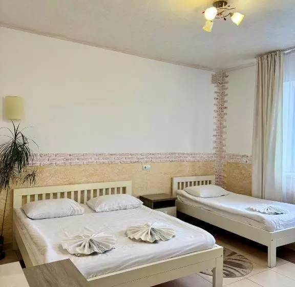 هاستل Trio Hotel Restaurant