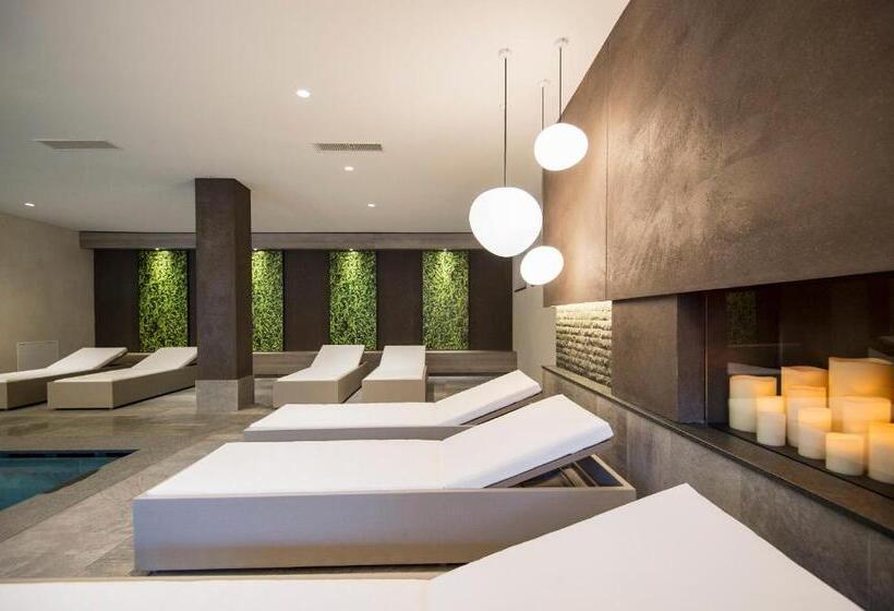 Heidi & Edith Family Apart