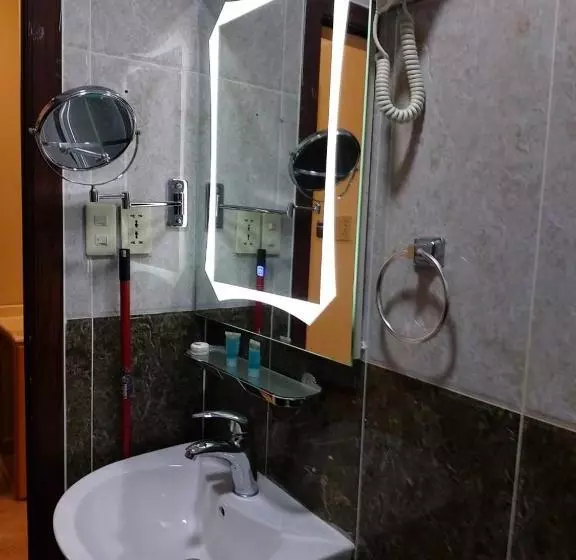 ホテル Beyoot Alsharq Furnished Units