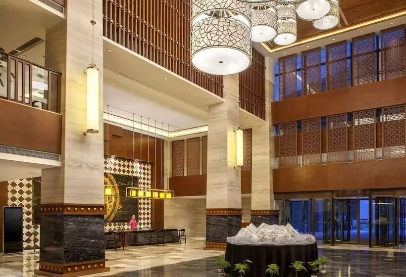 Hotelli Crowne Plaza Yading By Ihg