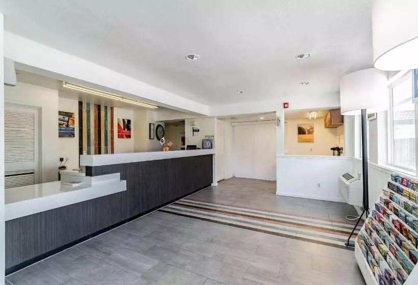 Motel 6 Tampa  Near Fairgrounds  Casino