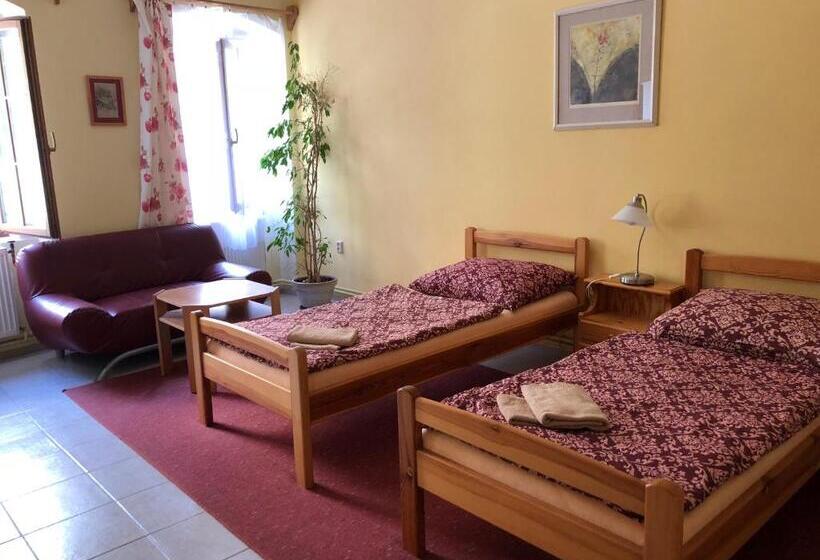 Panzió Guest House U Náhonu