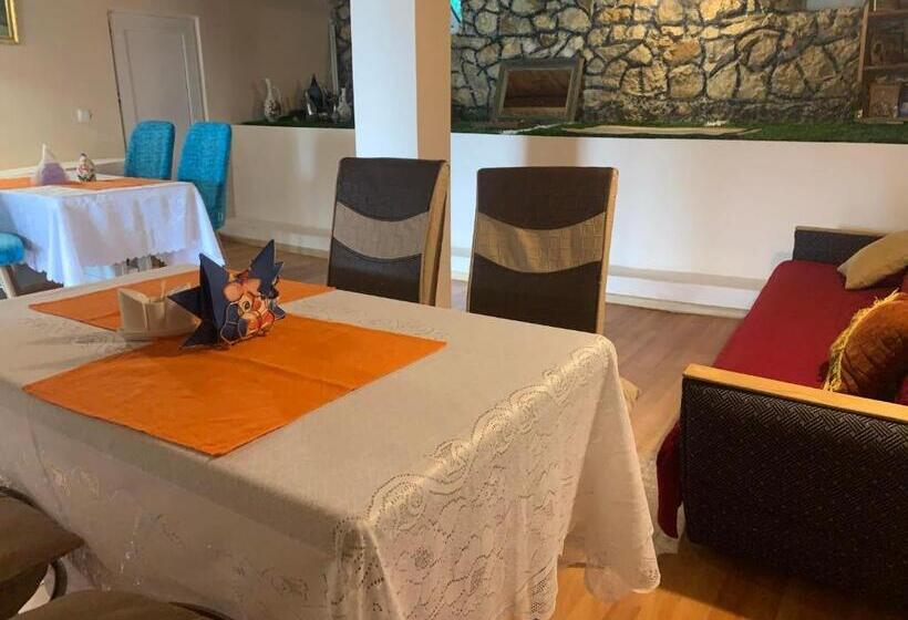 پانسیون Tsivi Tba