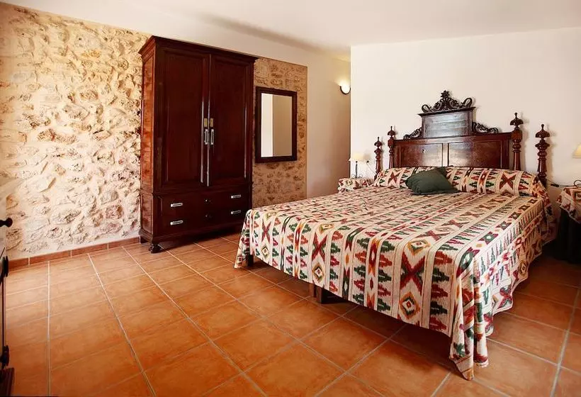 Finca Angoixes