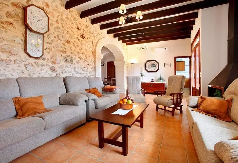 Finca Angoixes