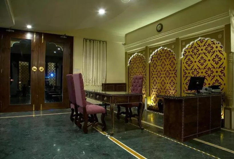 Lomakeskus Shani Vilas Ranthambore