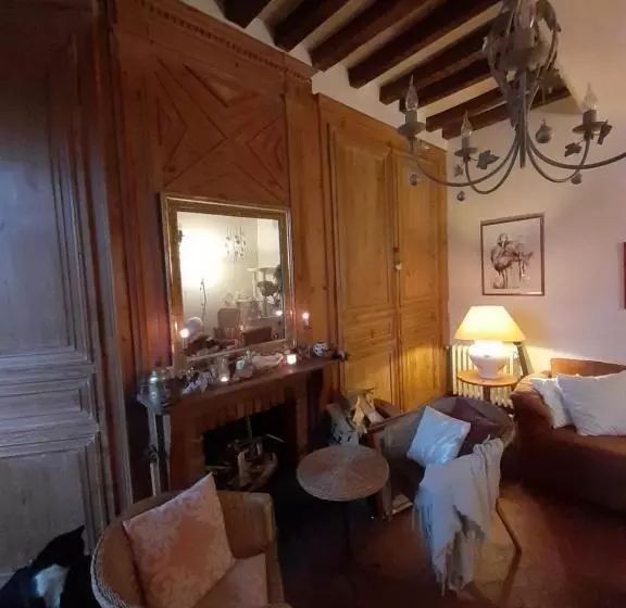 Aamiaismajoitus (B&B) Maison D Hôtes Archangels Home