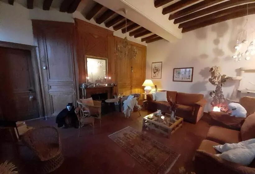 Aamiaismajoitus (B&B) Maison D Hôtes Archangels Home