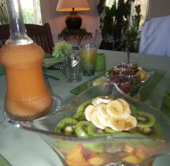 Aamiaismajoitus (B&B) Maison D Hôtes Archangels Home