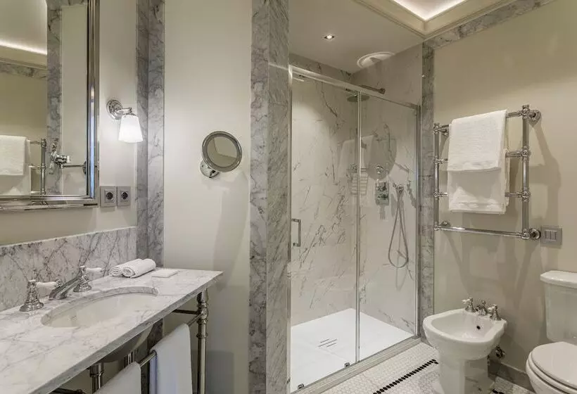 Hotel Room Mate Filippo