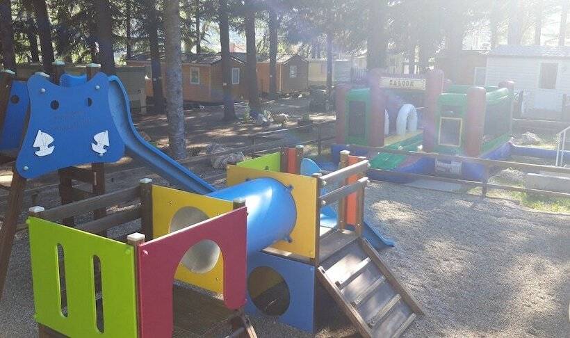 בית מלון כפרי Camping La Source