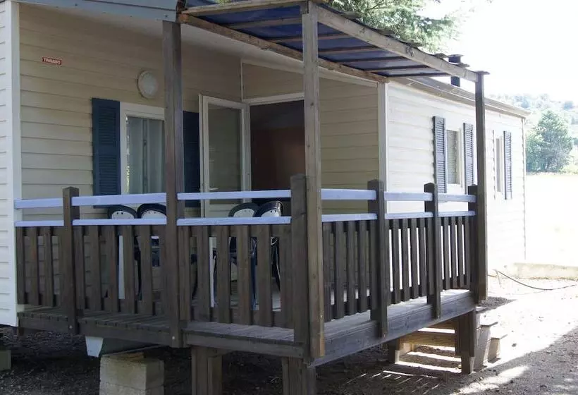 Hotelli Camping La Source