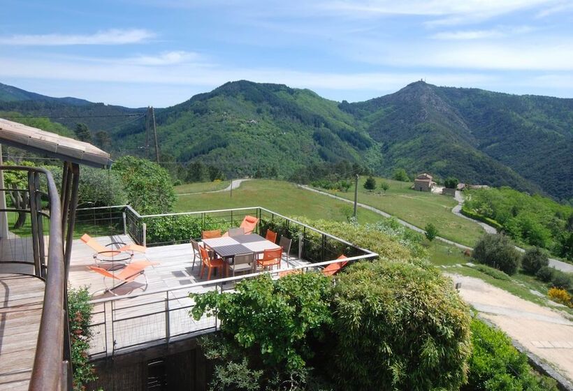 بنسيون La Petite Cour Verte