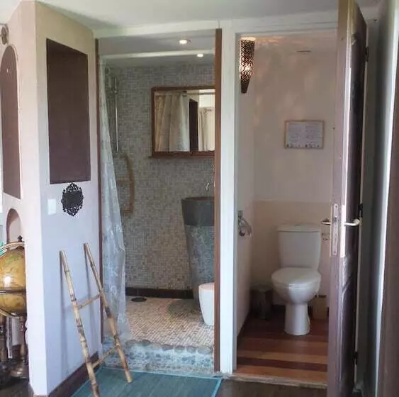 ベッドアンドブレックファースト Chambres D Hôtes   Les Vallées