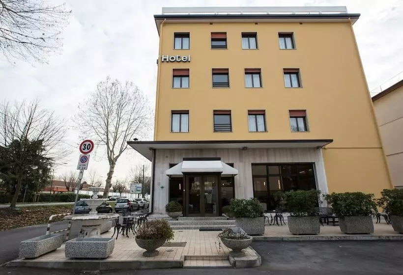Hotel Ariston