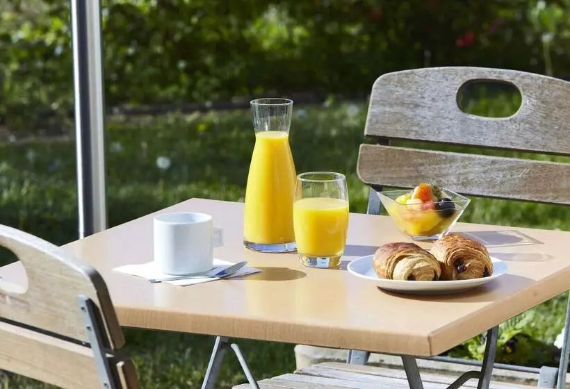 هتل Campanile Béziers A9/a75