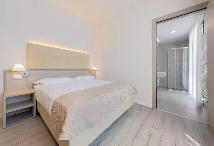 هتل Delfino Venezia Mestre