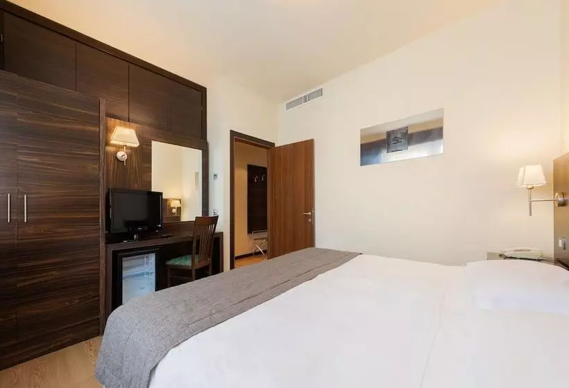 هتل Delfino Venezia Mestre