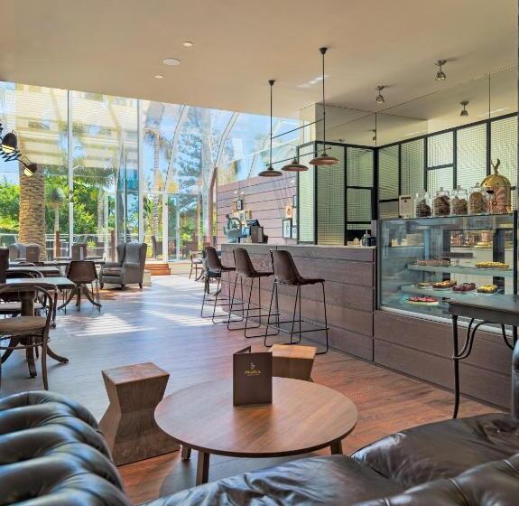 Hotel H10 Las Palmeras