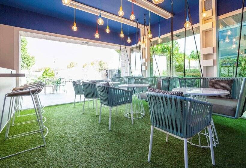 هتل Ibis Alcala De Henares La Garena