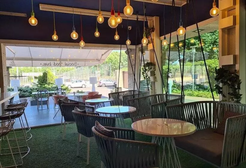 酒店 Ibis Alcala De Henares La Garena