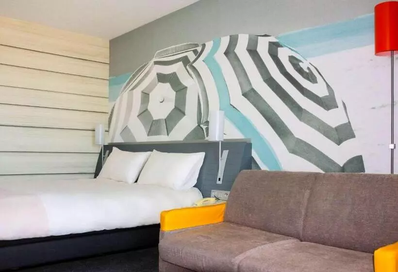 Отель Ibis Styles Toulon La Seynesurmer
