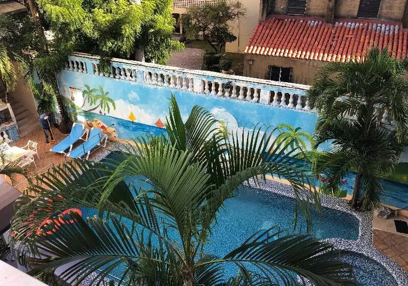 هتل La Casona Dorada