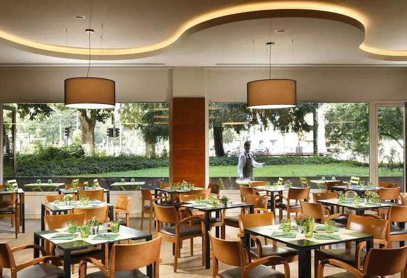 Unahotels Cusani Milano