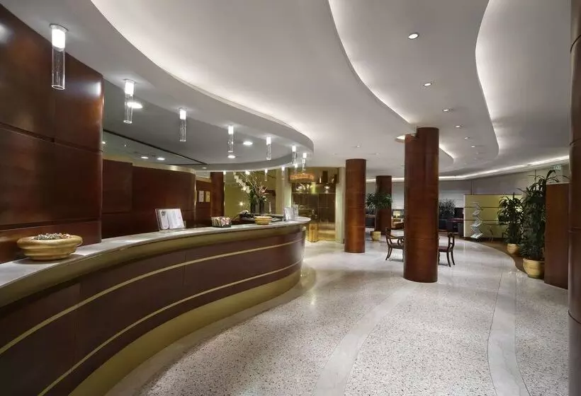 Unahotels Cusani Milano