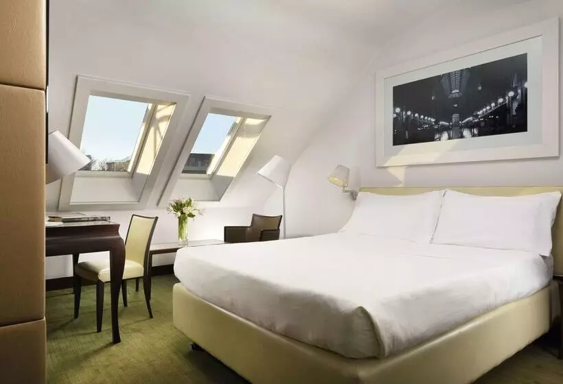 Unahotels Cusani Milano