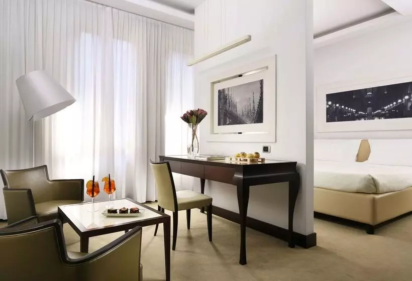 Unahotels Cusani Milano