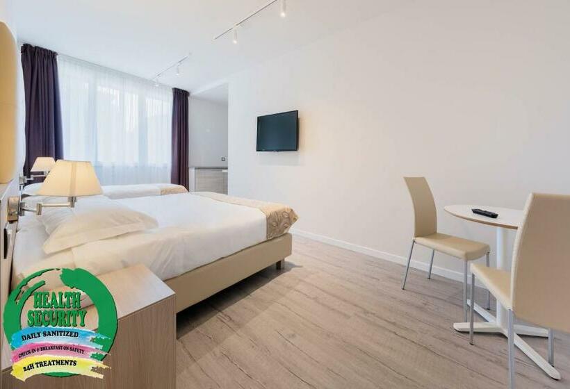 هتل Delfino Venezia Mestre