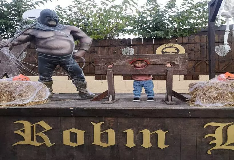 אתר נופש Magic Robin Hood