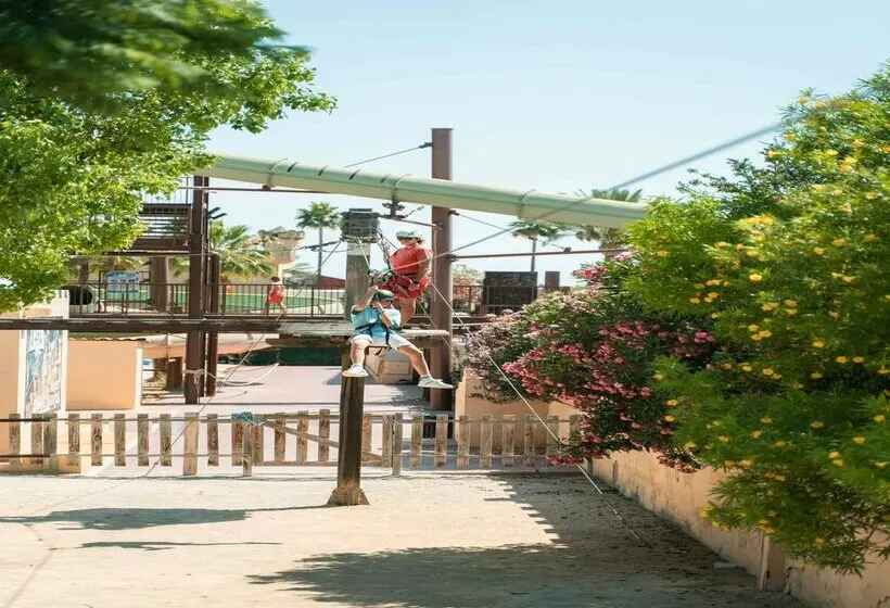 אתר נופש Magic Robin Hood