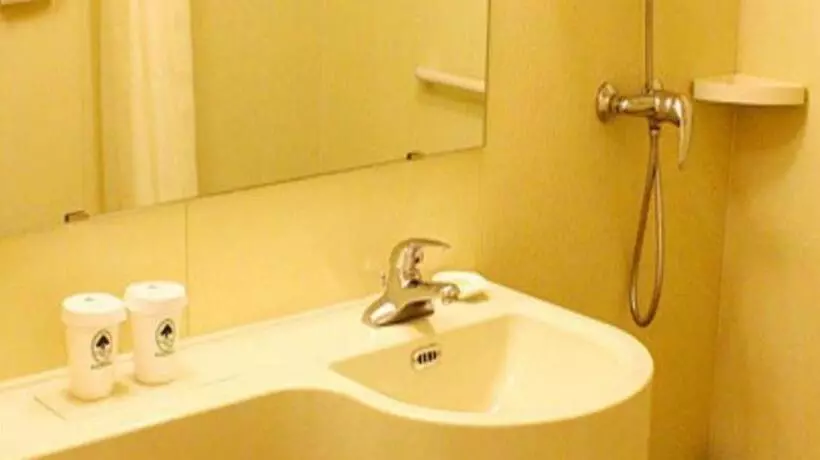 هتل Greentree Inn Beijing Daxing Xingye Street Liyuan Business