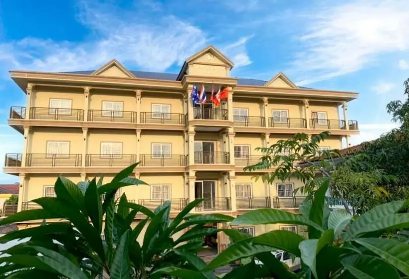 هتل Nathy Kohkong