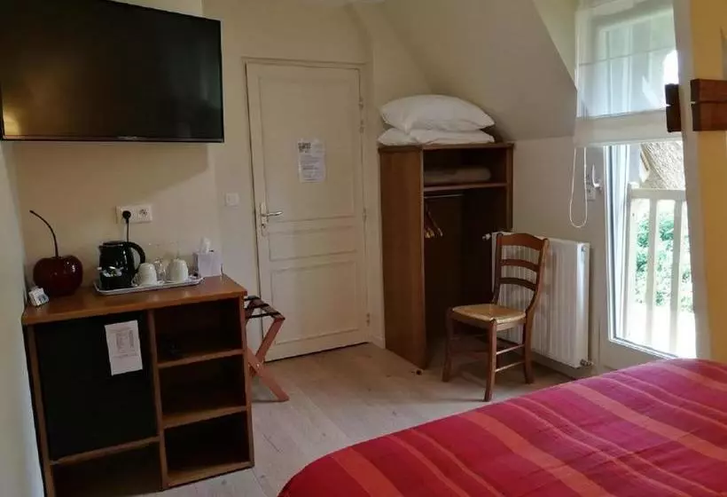 ペンション Auberge Du Vieux Tour Le Manoir