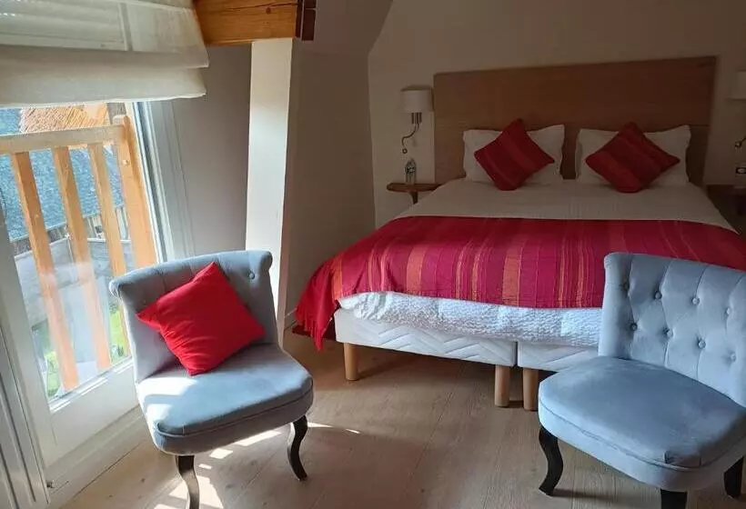 ペンション Auberge Du Vieux Tour Le Manoir