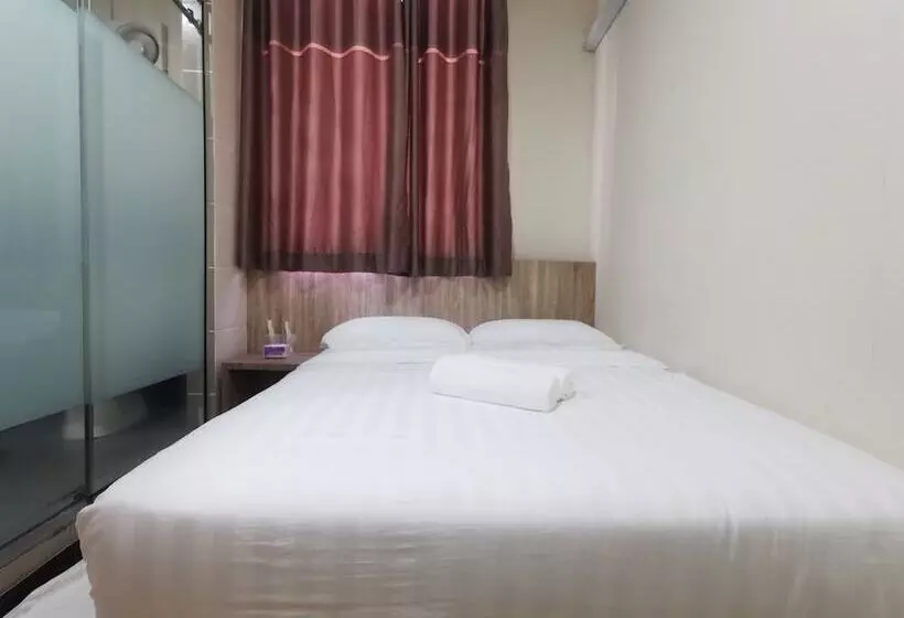 ホテル Spot On 90084 Room 123