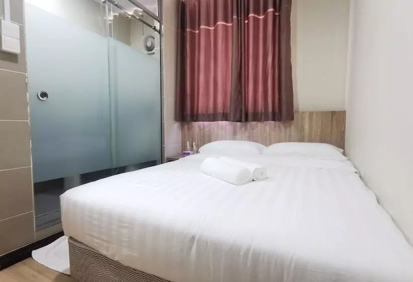 ホテル Spot On 90084 Room 123