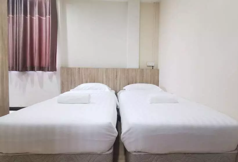 ホテル Spot On 90084 Room 123