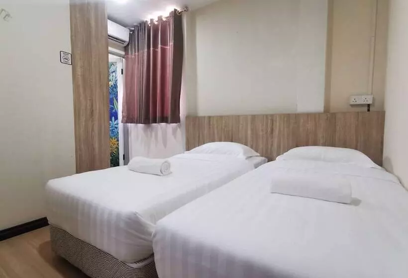 ホテル Spot On 90084 Room 123