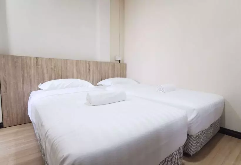 ホテル Spot On 90084 Room 123