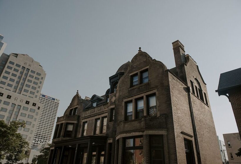 Отель The Dubbel Dutch