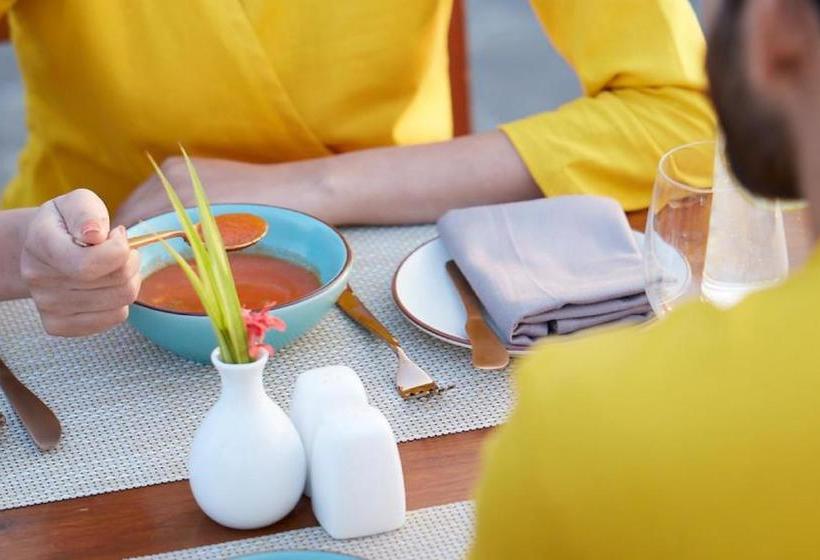 فندق Viveda Wellness Resort