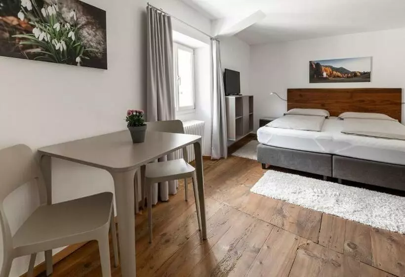 Ca  Del Borgo, Rooms & Suites